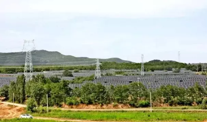 中国十三省最大光伏电站在这里!钦州康熙岭的光伏电站能排上号了吗?